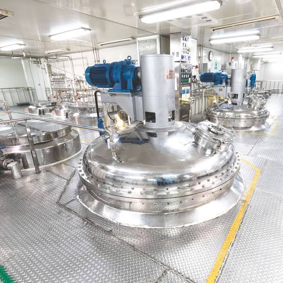 Cosmetics mixing equipment